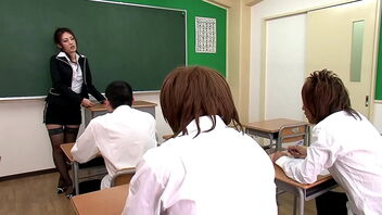 A sizzling Chinese instructor gives blow jobs to some of her schoolgirls and then engages in a kinky gig in a hospital.